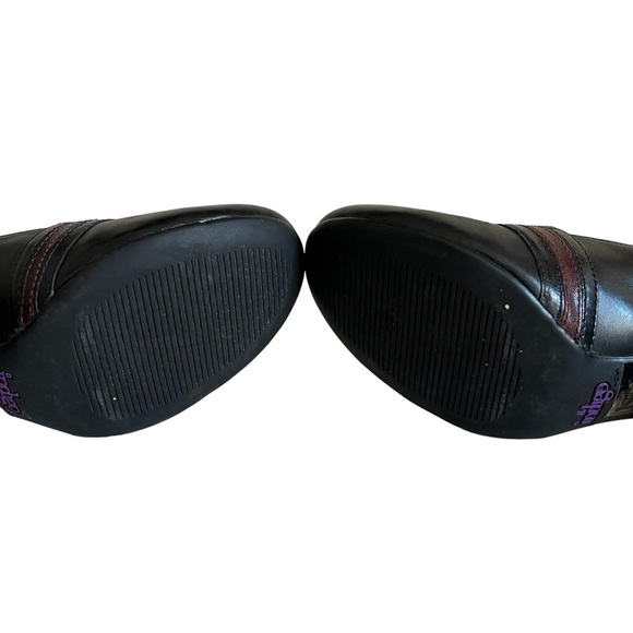 Indigo Size 6.5 Black + Maroon Closed Toe Chunky Heel - Picture 5 of 7